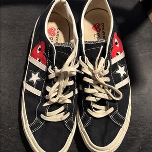 🐺💥Converse Black Canvas Low-Top Sneakers with Red Heart.💥🐺